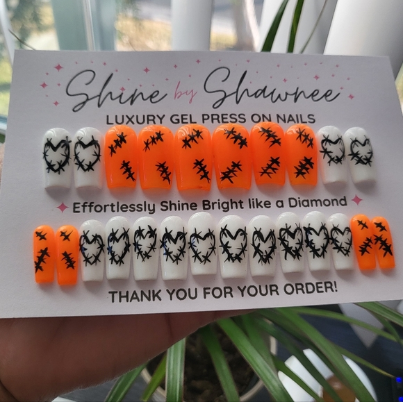 Handmade Luxury Press-On Nails | Sturdy & Reusable | HALLOWEEN TIME - Picture 3 of 7